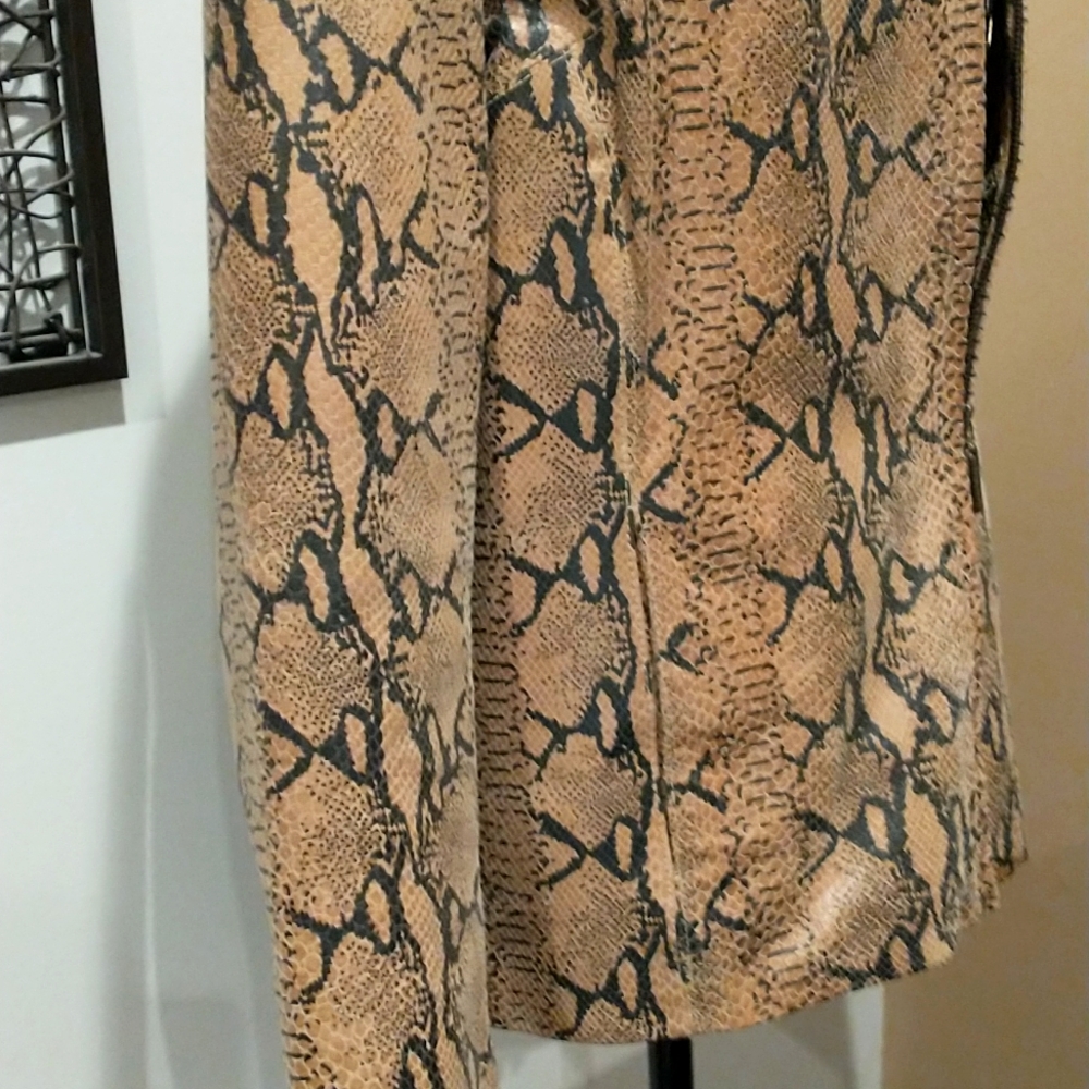 Ladies Authentic Leather Jacket - image 6